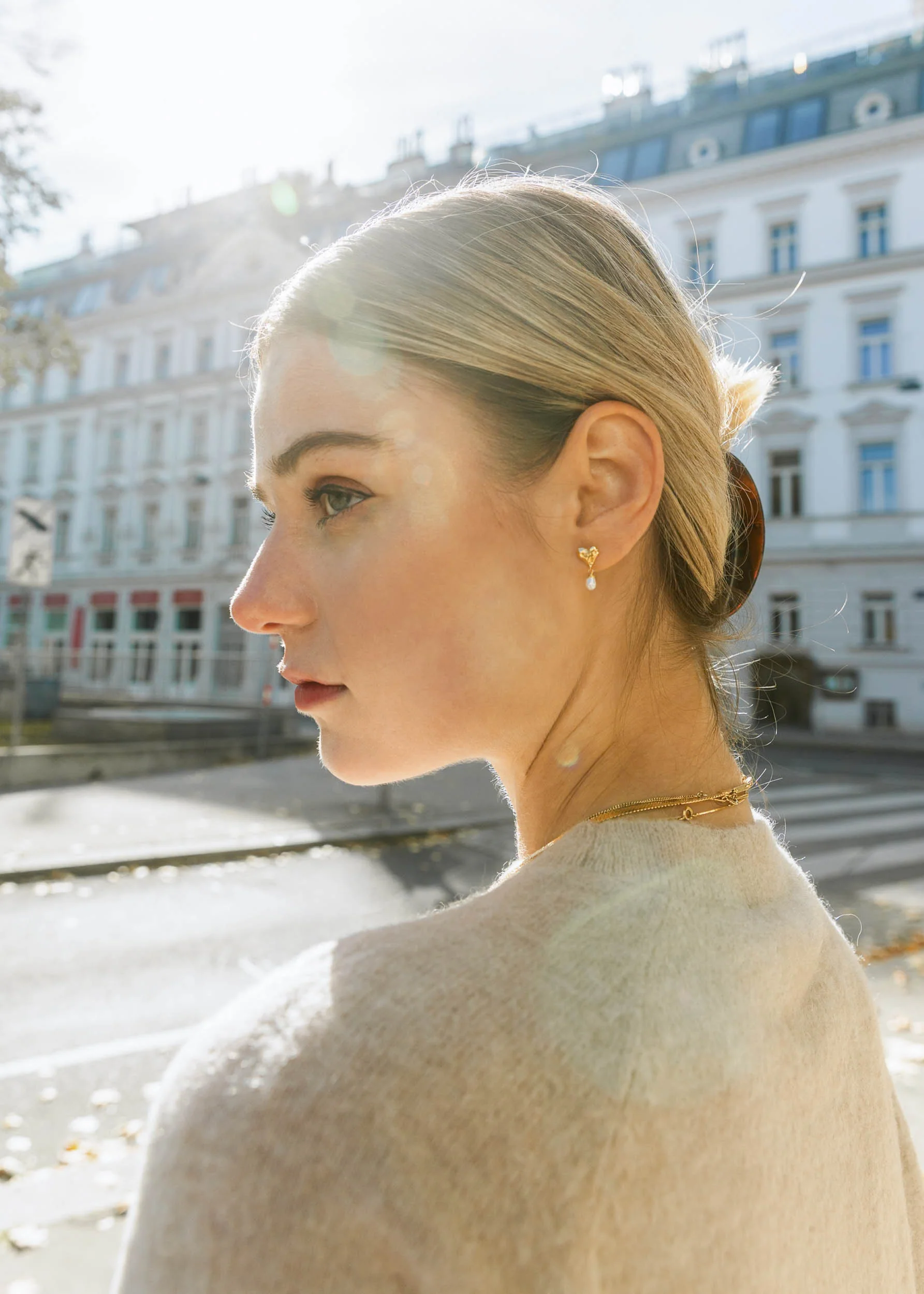 Lovers Perle Studs - Image 10