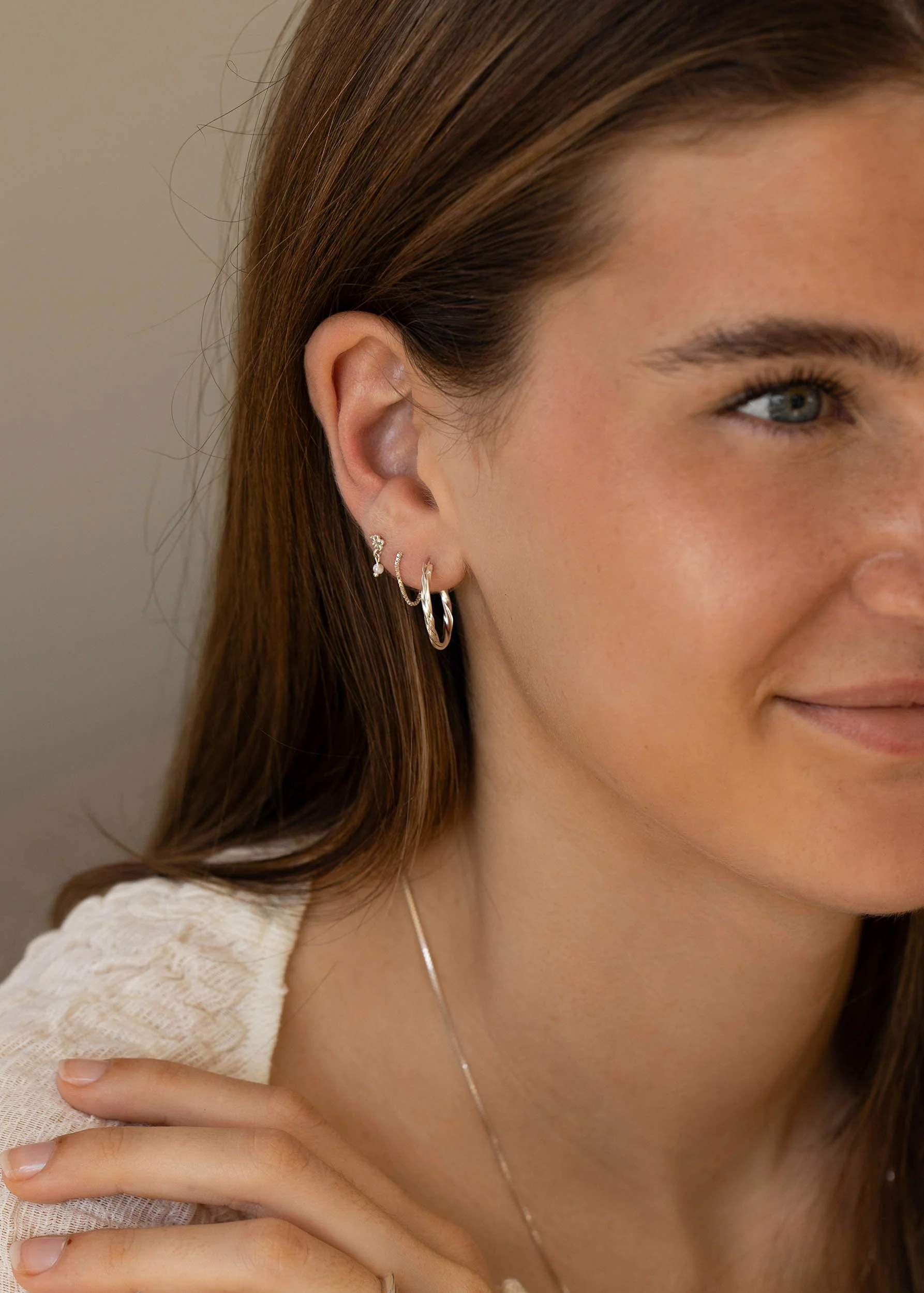 Sue Stud - Image 8
